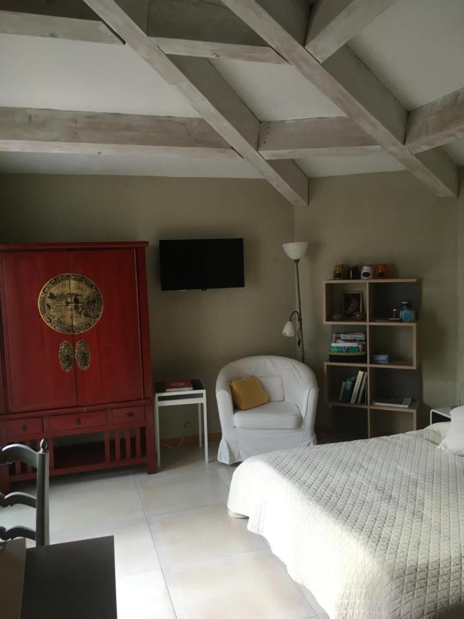 Le Clos Martin Eyragues Εξωτερικό φωτογραφία