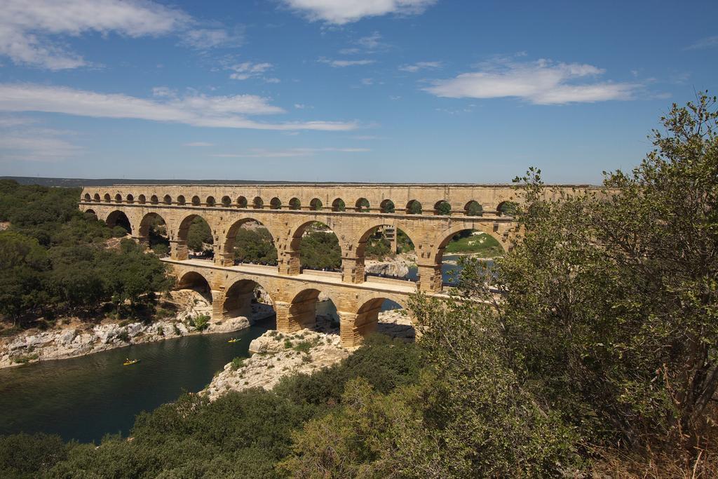 Le Clos Martin Eyragues Εξωτερικό φωτογραφία